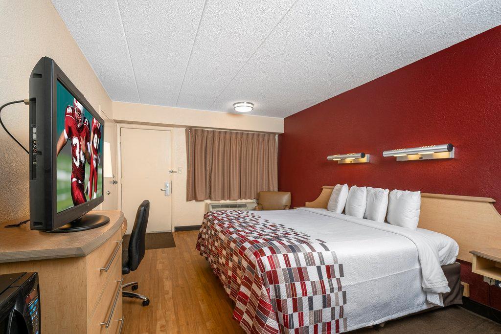 Red Roof Inn & Suites Detroit - Melvindale/Dearborn Esterno foto