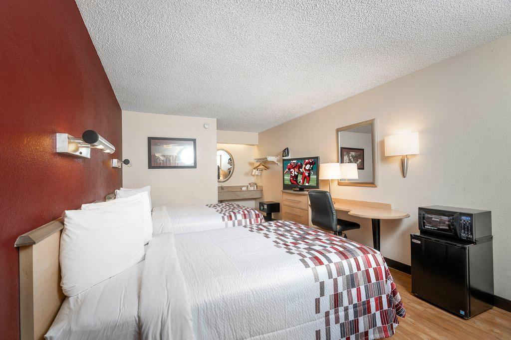 Red Roof Inn & Suites Detroit - Melvindale/Dearborn Esterno foto